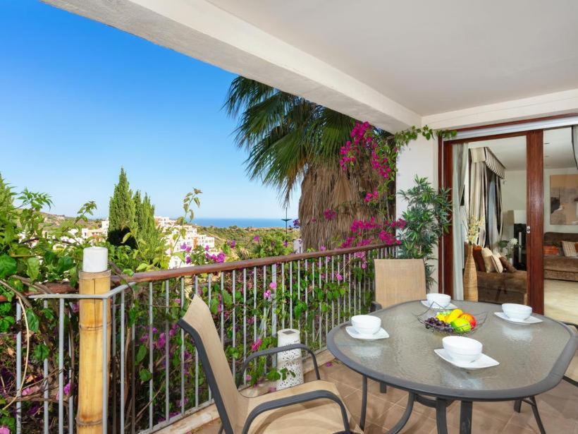 Marbella Hills Apartment Exterior photo